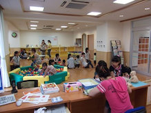 広場の様子の写真 広場の様子の写真