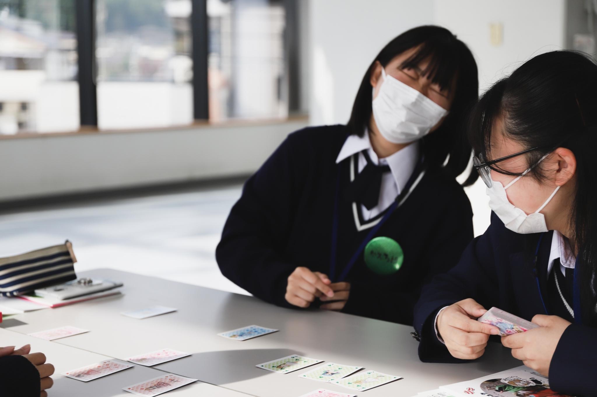 笑顔の高校生 笑顔の高校生
