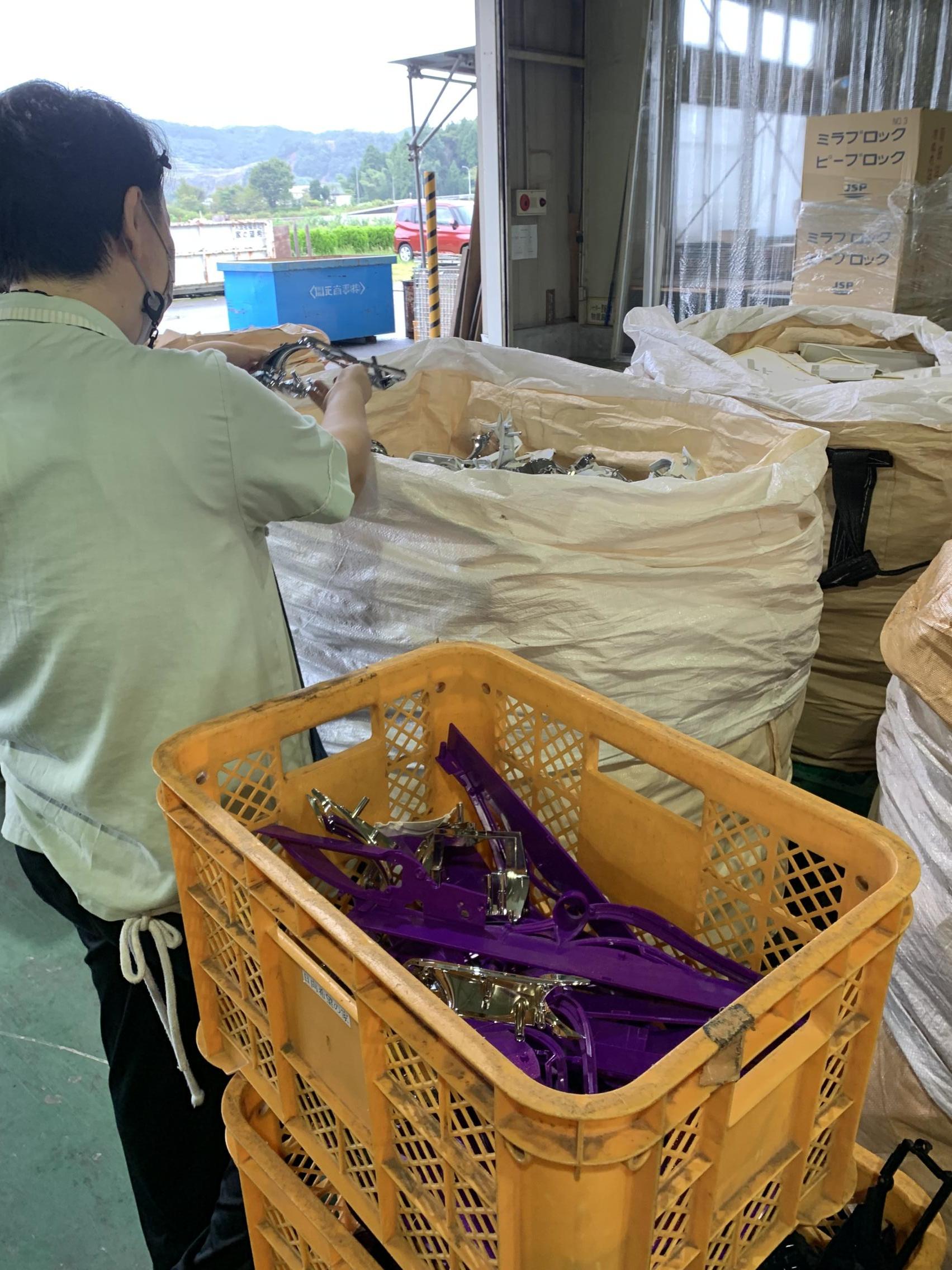 24.利用者さん作業(手早) 24.利用者さん作業(手早)